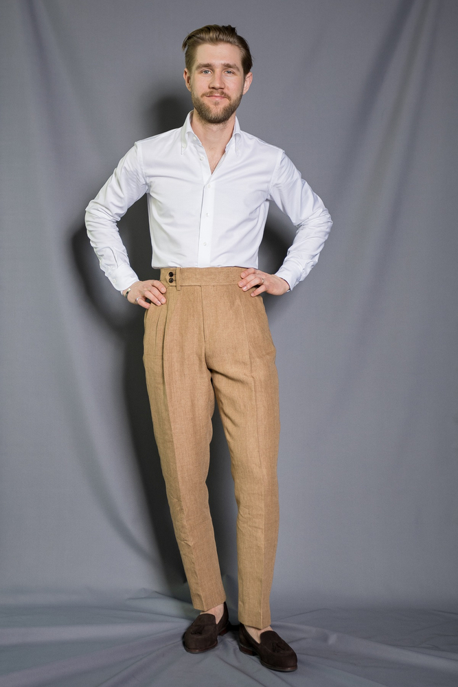 Pure linen trousers with pleats | Alcott | Trousers Uomo