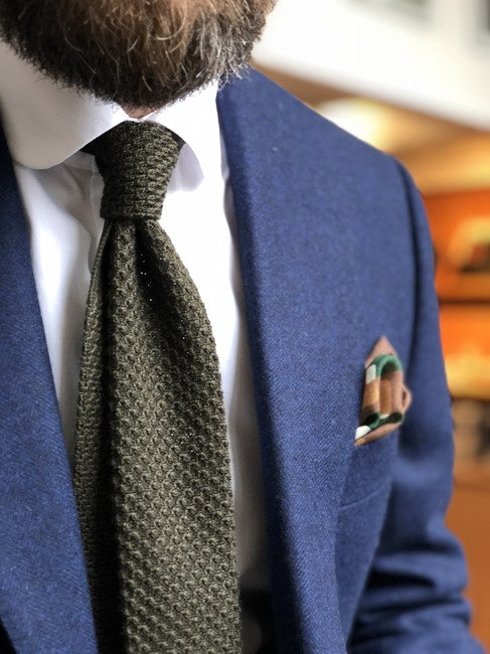 woolen grey knit tie