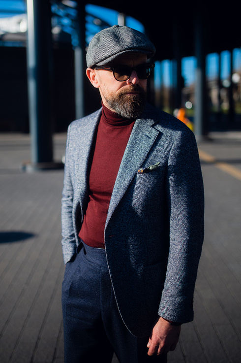 Burgundy merino wool turtleneck 