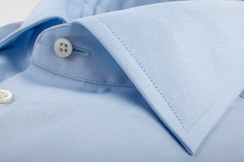 Koszula błękitna w mikrowzór z mankietem koktajlowym Albini